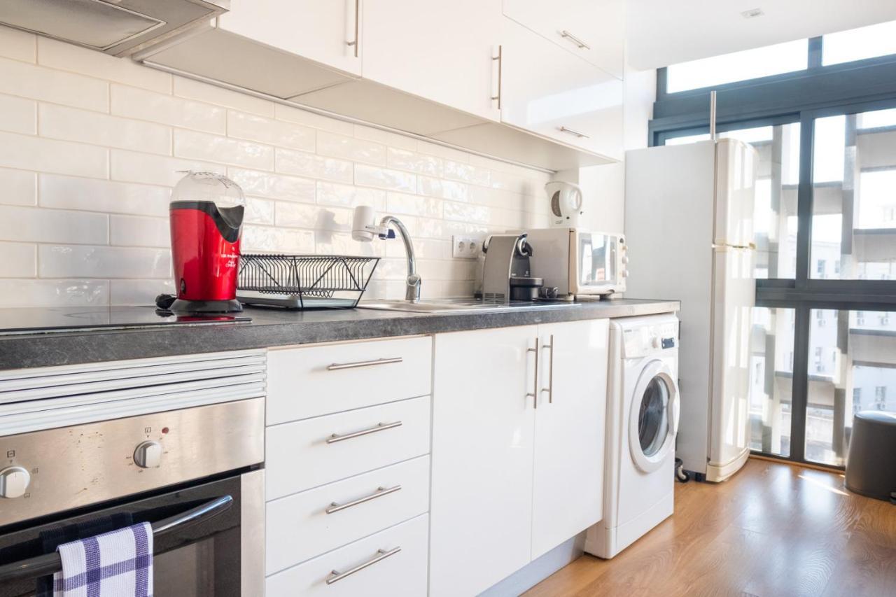 Bright & Central Apartment By Lovelystay Lisbona Esterno foto