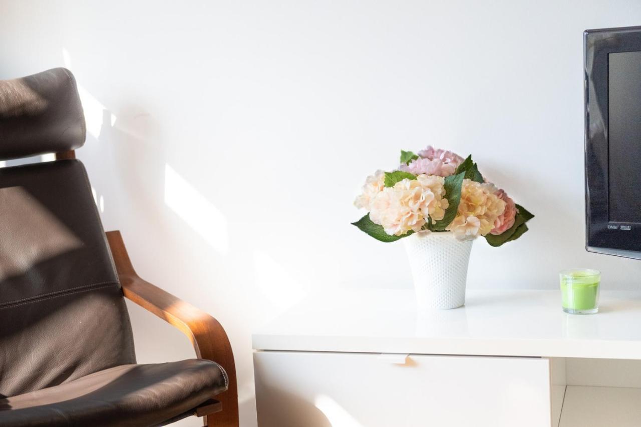 Bright & Central Apartment By Lovelystay Lisbona Esterno foto